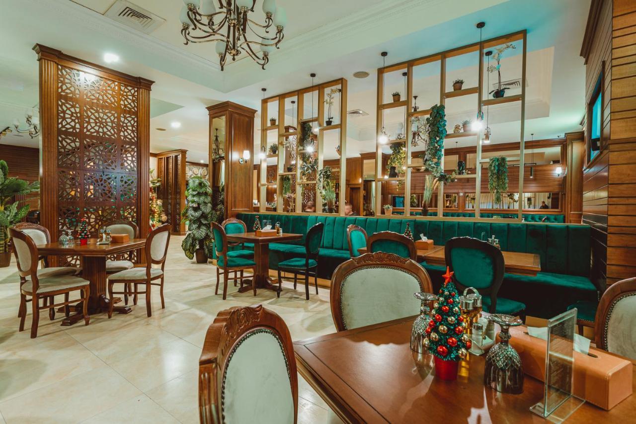Motel Andra Tecuci Buitenkant foto